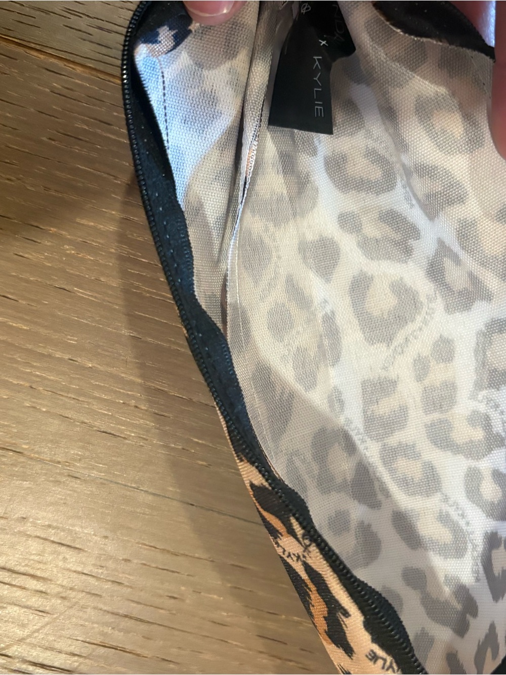 Kendall + Kylie Leopard Bag & Eye/Brow Clean Beauty Bundle $56 NEW - Picture 5 of 16